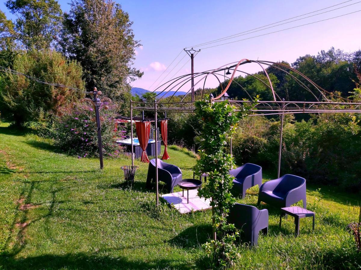 Bonbon Chambre D'Hotes Saint-Julien-de-Lampon Dış mekan fotoğraf